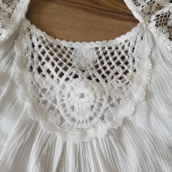 White lace spring top - Picture 6 of 8